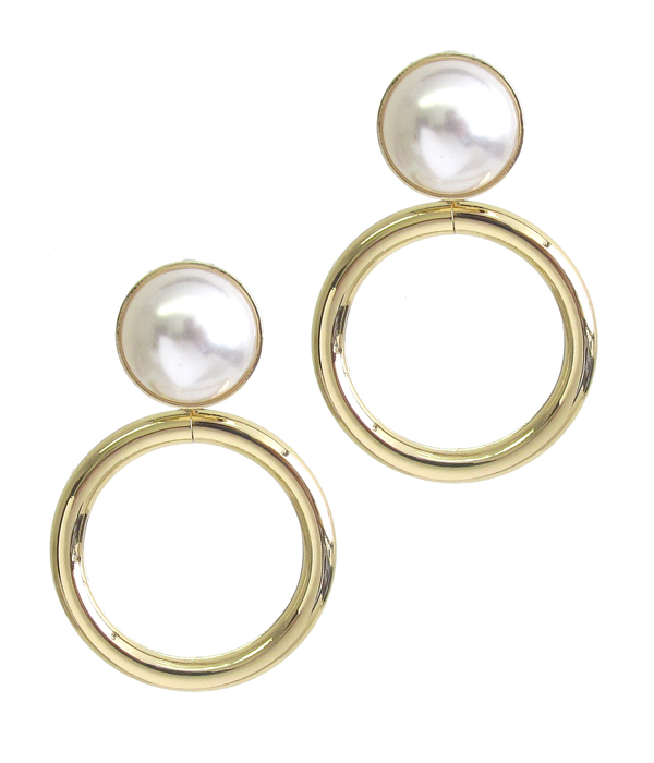 PEARL AND METAL HOOP EARRING