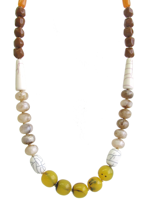 CHUNKY MULTI MIX BEAD NECKLACE
