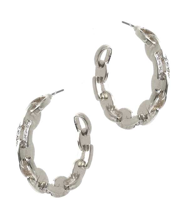 METAL CHAIN HOOP EARRING