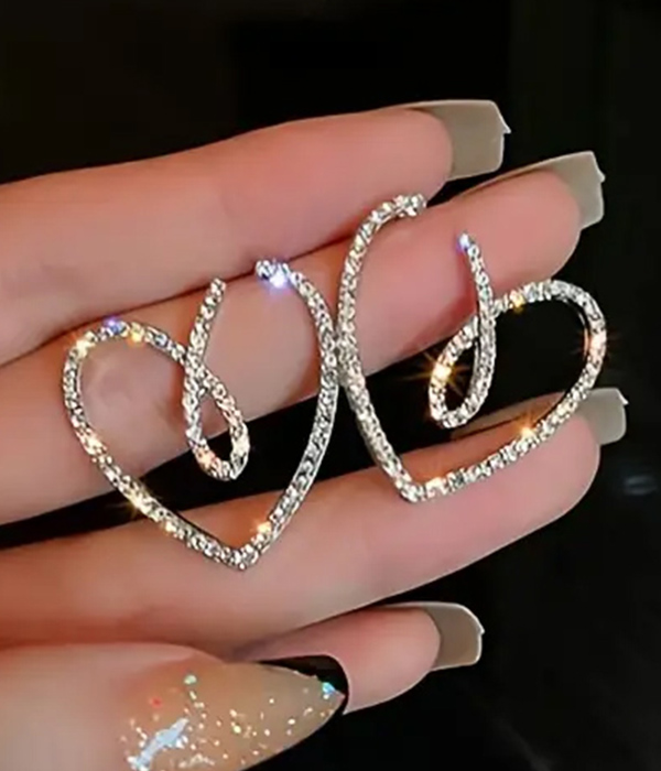 Rhinestone heart earring
