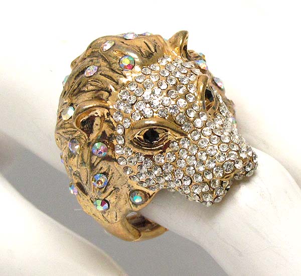 Crystal stud lion head stretch ring