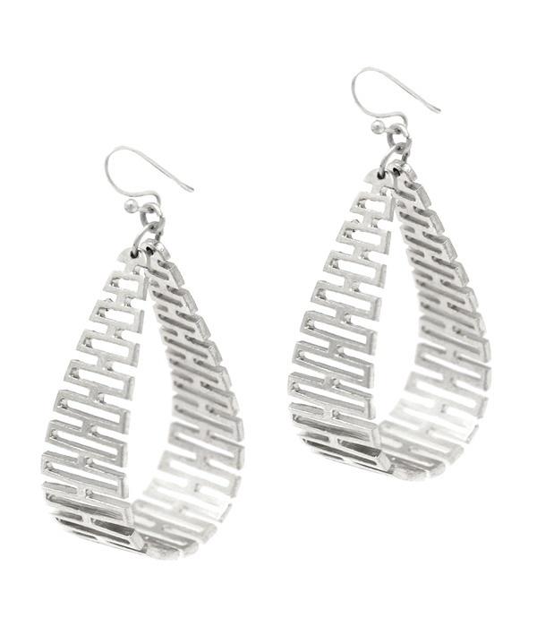 METAL TEARDROP EARRING