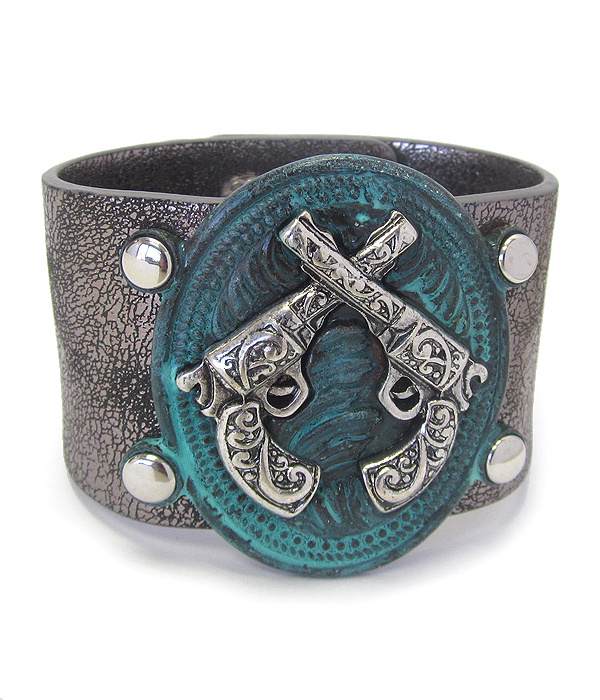 CHUNKY METAL DISC AND THICK LEATHERETTE BAND BRACELET - GUNS