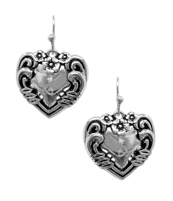 UTENSIL SPOON TEXTURE EARRING - HEART