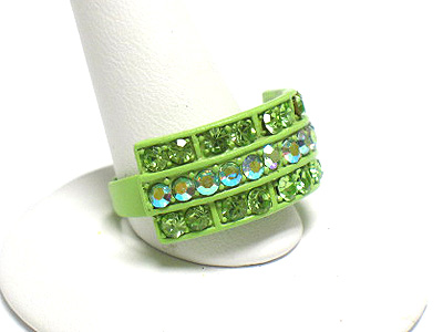 Crystal and colored metal adjustable fashion ring