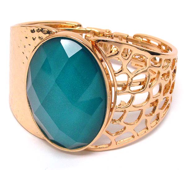 Oval glass stone hammered metal hinge bangle