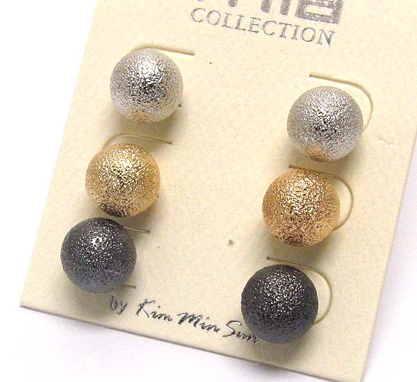 Sandy round stud earring set of 3