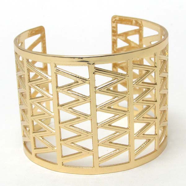 Folkloric pattern wide metal bangle bracelet