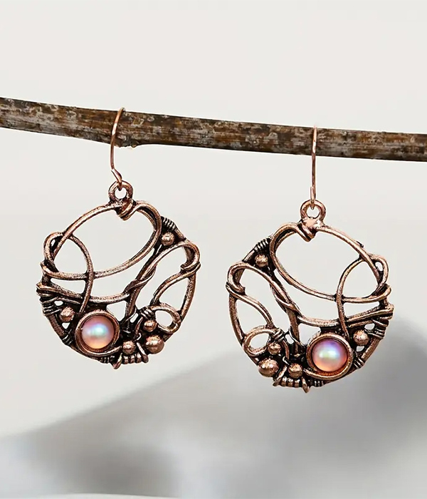 Wire art hoop earring