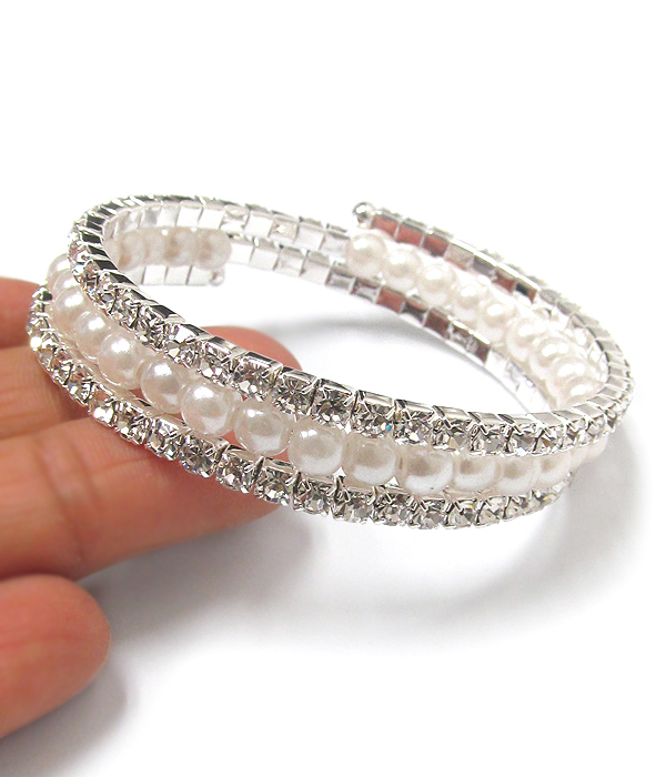 Crystals and pearl layer memory wire wrap bracelet 