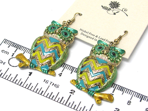 Crystal eyes and epoxy body owl drop earring