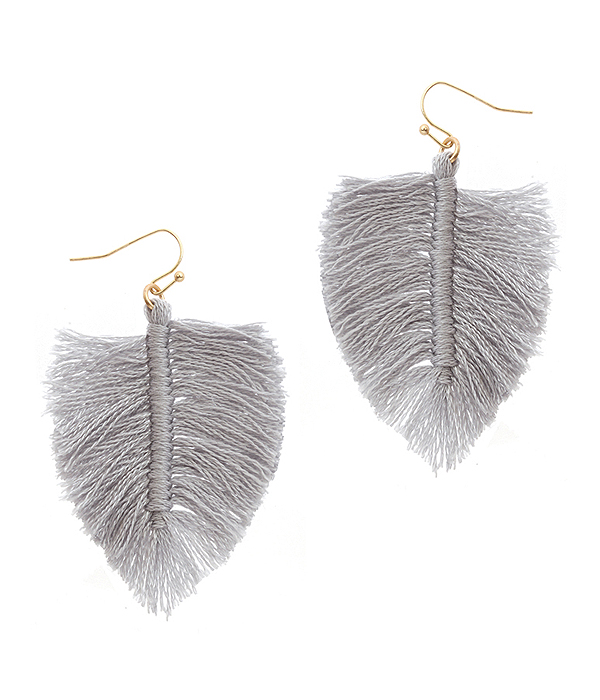 Thread monstera leaf earring