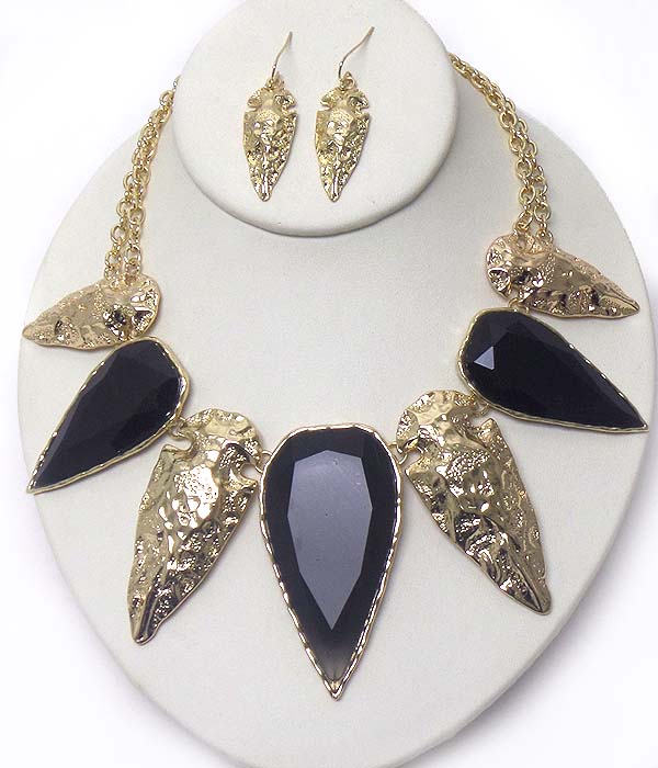 Hammered arrowhead and facet stone link tribal style necklace earring set