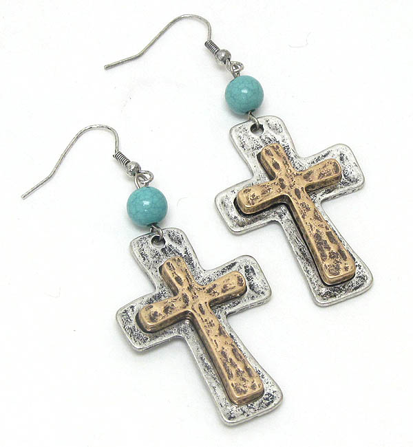 Hammeres metal cross earring
