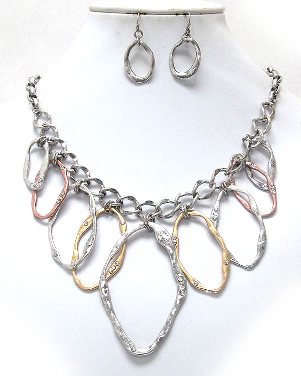 Crystal stud hammered metal necklace earrign set
