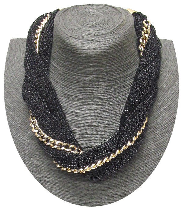MESH FABRIC AND METAL CHAIN TWIST NECKLACE
