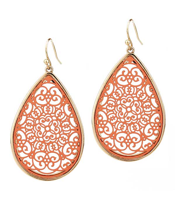 METAL FILIGREE TEARDROP EARRING