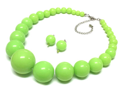 Formica ball beads necklace and earring set