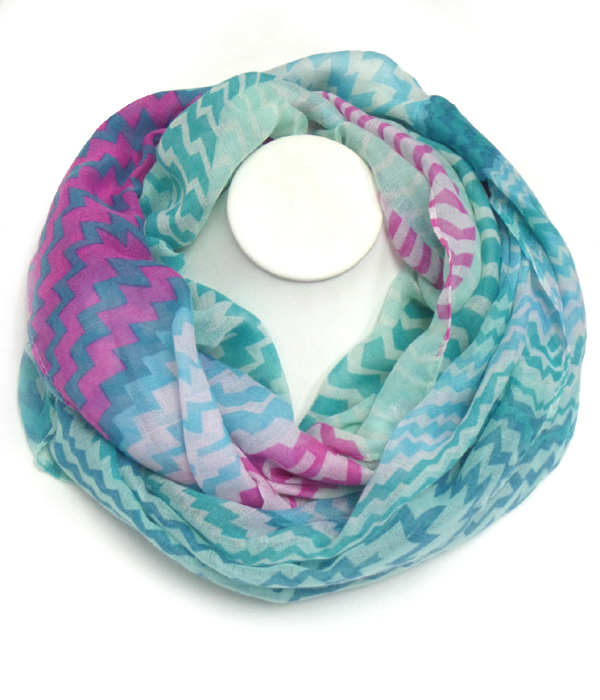 Chevron pattern infinity scarf