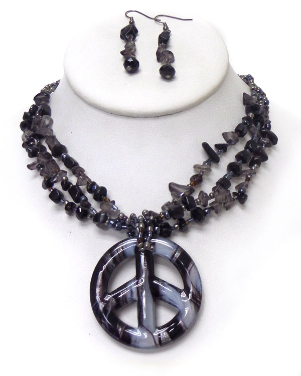 Murano glass peace pendant and chip stone necklace set
