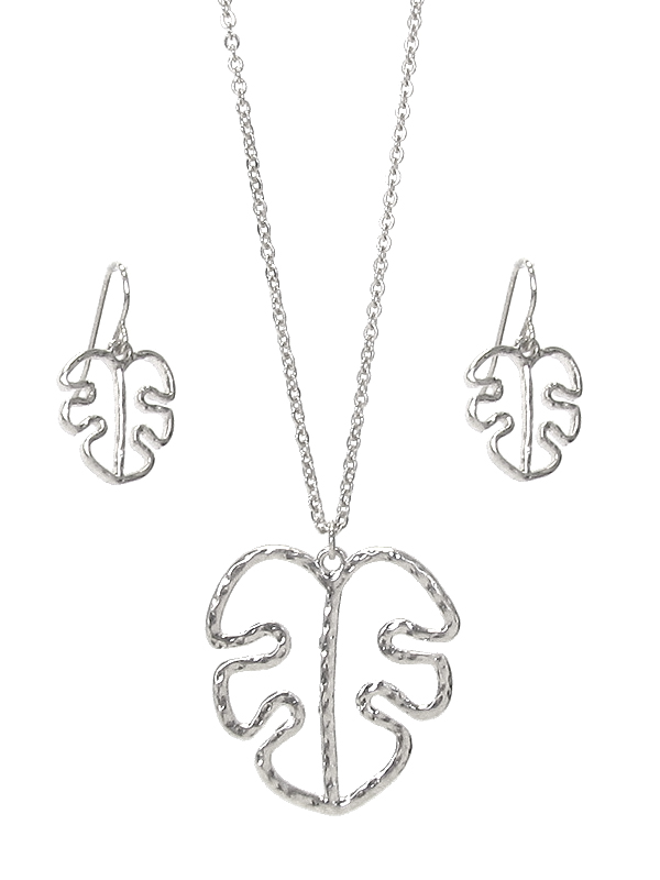 Giant monstera leaf pendant necklace set