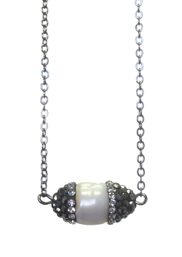 FRESH WATER PEARL AND CRYSTAL NECKLACE