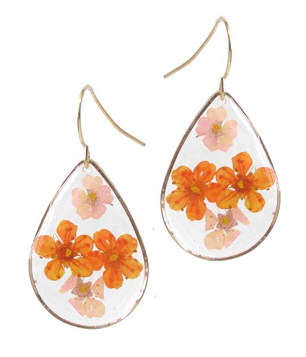 DRY FLOWER TEARDROP EARRING