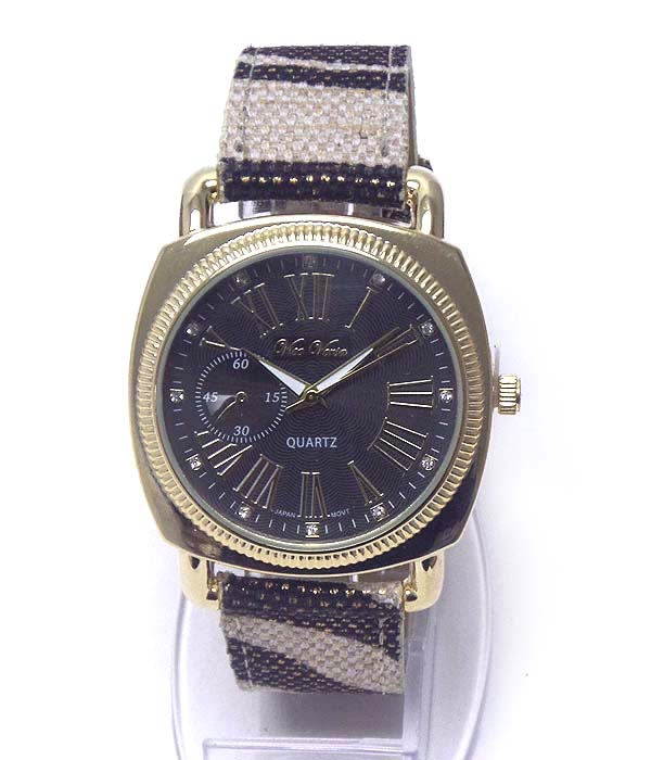 DESIGNER LOOK FACE AND ANIMAL PRINT BAND WATCH
