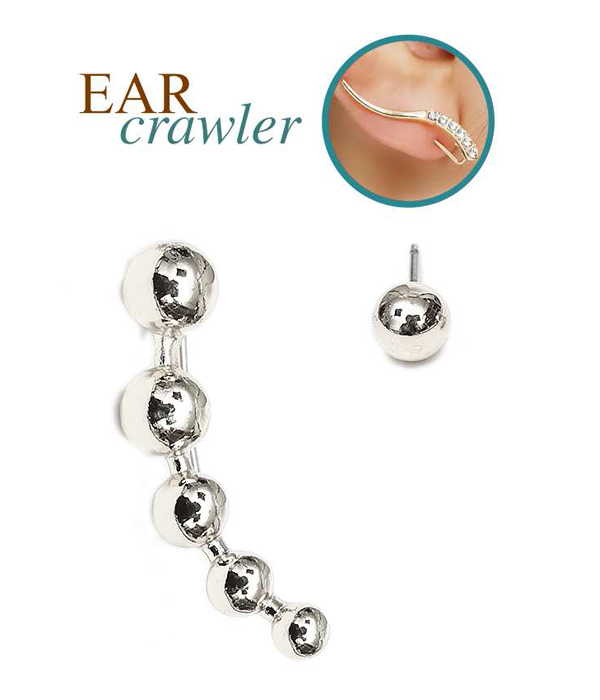 Metal ball ear crawler earring