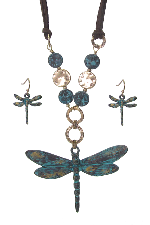 Dragonfly pendant and metal ring necklace set