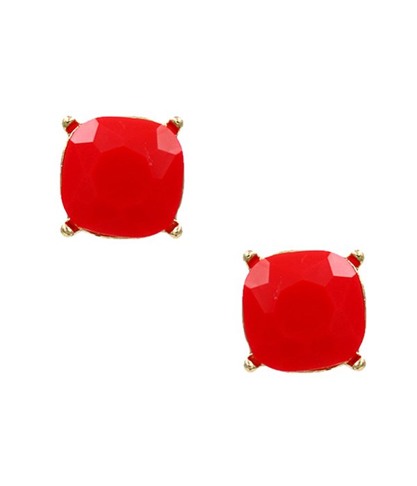 Facet stone stud earring