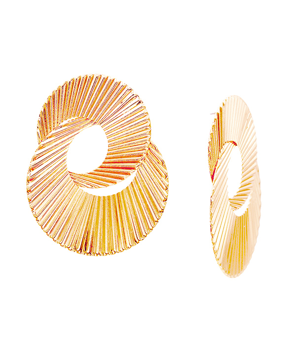 PLEAT TEXTURED DOUBLE DISC EARRING