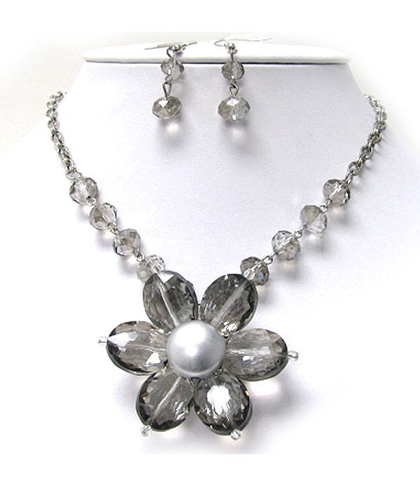 Facet glass flower necklace earring set