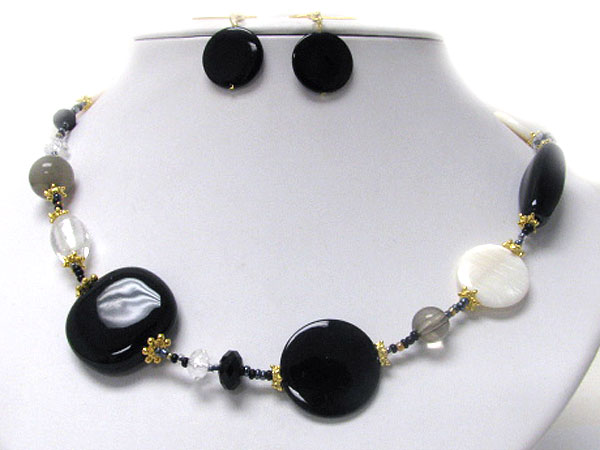 Colored figuline disk and glass and seed bead link necklace earring set