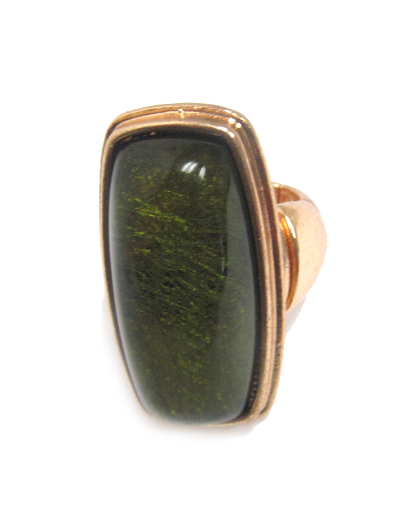 Stone front metal stretch ring
