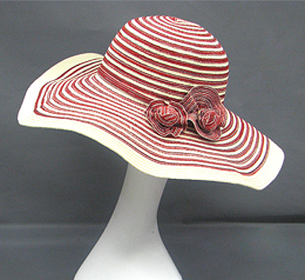 Two-tone rosette hat