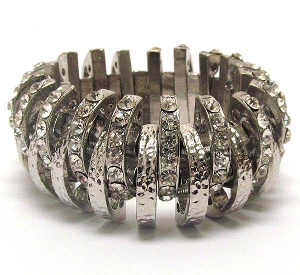 CRYSTAL AND HAMMERED HALF OVAL METAL PATTERN STRTECH BRACELET