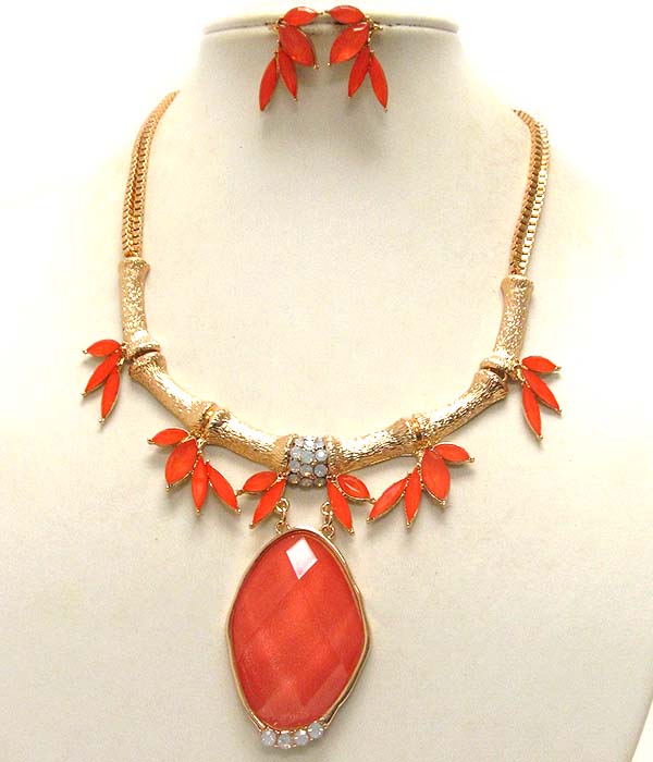 Metal bamboo pattern and glass stone leaf with oval glass pendant necklace earring set