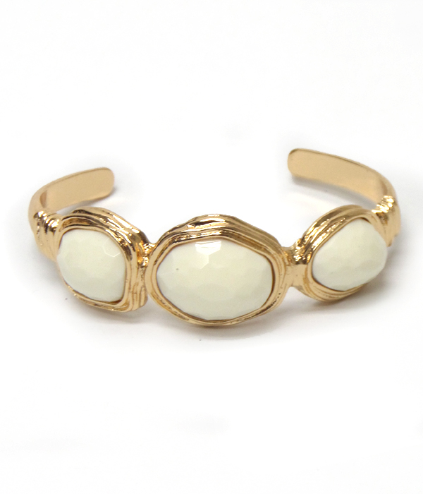 NATURAL SHAPE THREE STONE CUFF BRACELET