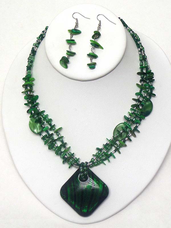 Glass pendant and chip stone 3 layer necklace earring set