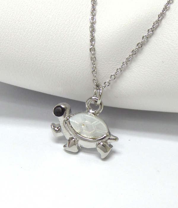 Electro plating and mother of pearl turtle pendant necklace