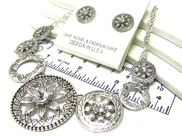 Crystal round seven disk textured with flower cahin necklace earring set