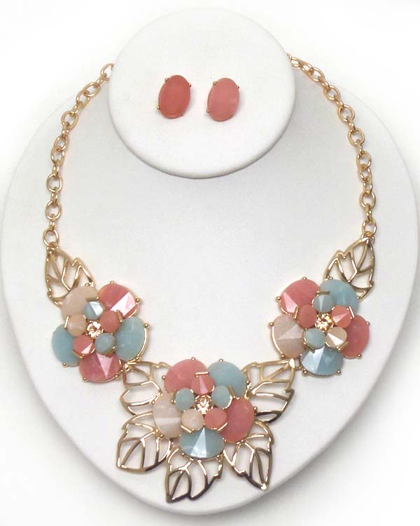 Acrylic petal flower and metal leaf link necklace earring set