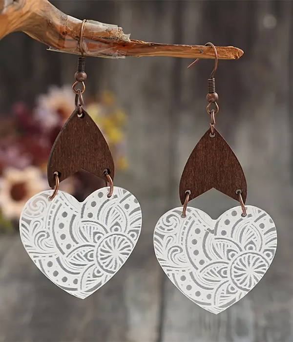 Flower pattern acrylic heart and wood top earring