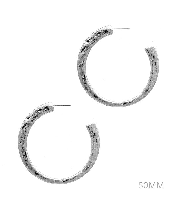 METAL HOOP EARRING