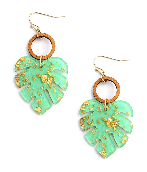 GOLD FLAKE ACETATE MONSTERA LEAF EARRING