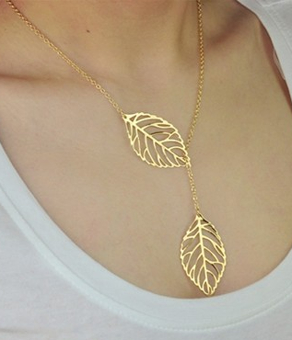 Metal leaves necklace -  etsy style