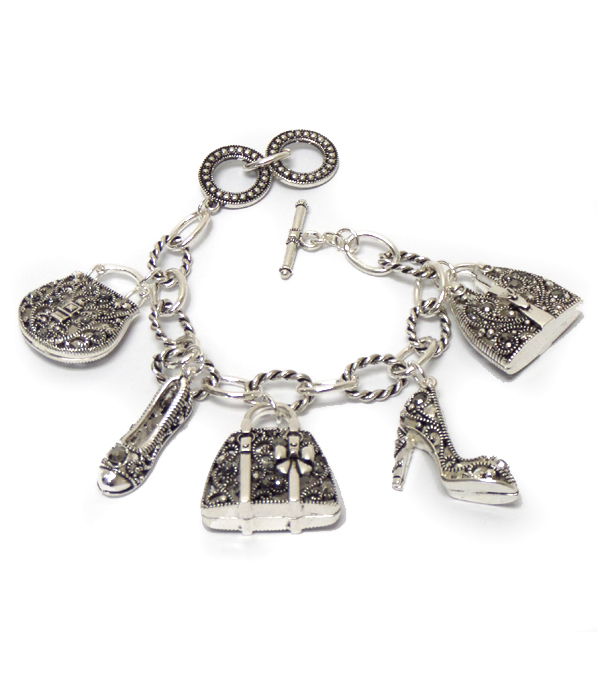 Fashion theme metal charm toggle bracelet