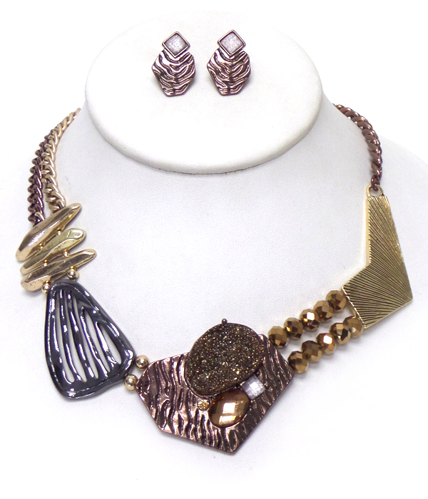 Multi shape metal link and drusy quart accent necklace set