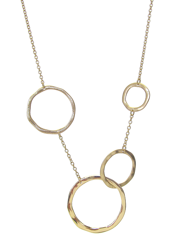 Multi hoop link necklace